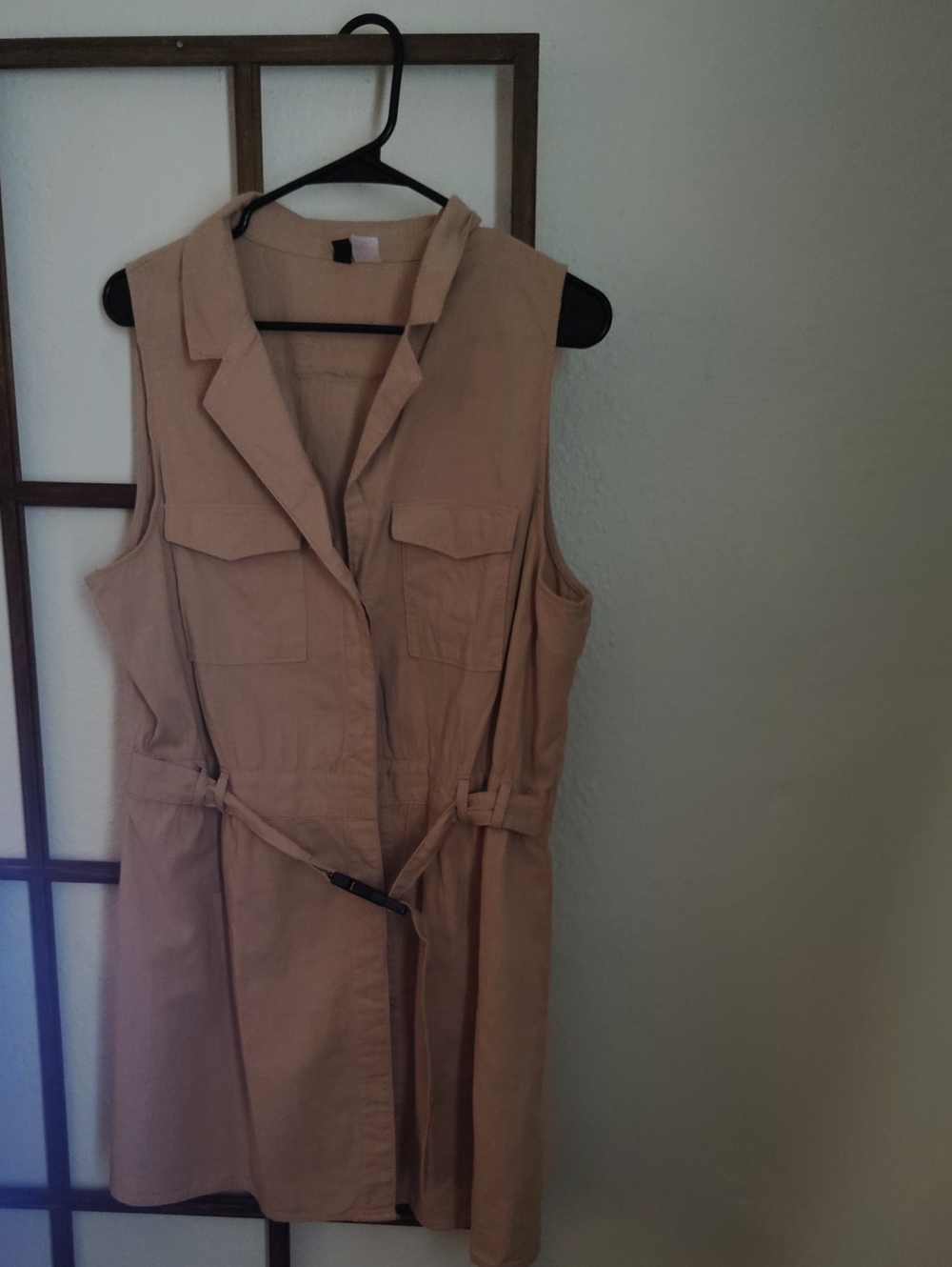 H&M Beige/Tan Crew Neck Top